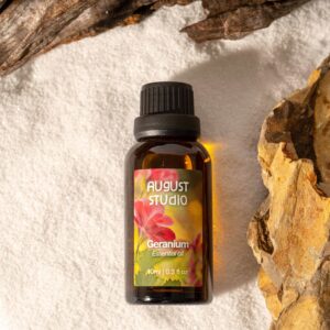 Tinh Dầu Thiên Nhiên Phong Lữ (Geranium) – August Studio | Dịu Nhẹ, Cân Bằng Cảm Xúc, Hỗ Trợ Giấc Ngủ