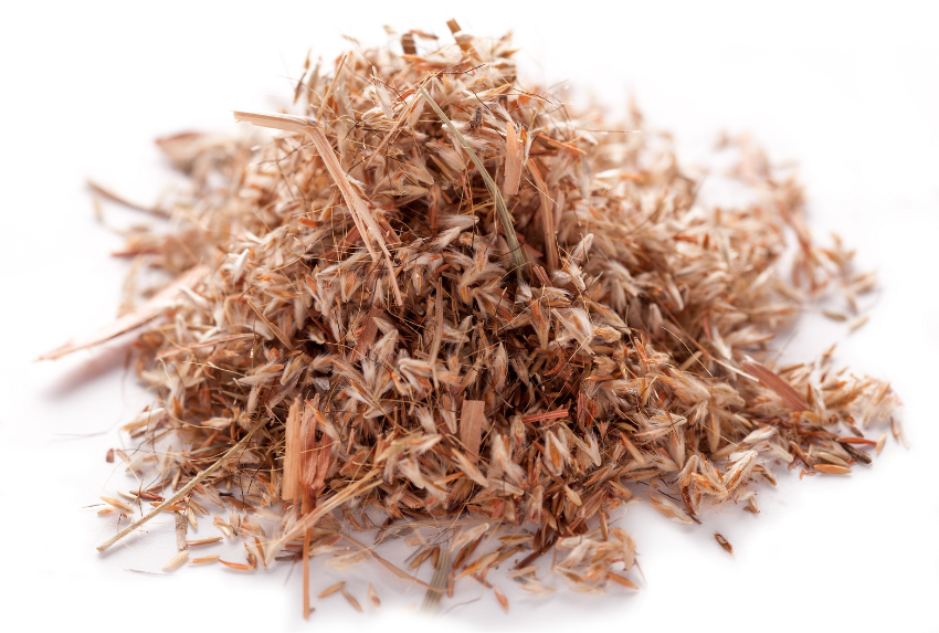 Tinh dầu Sả Hoa Hồng (tên tiếng Anh: Palmarosa Essential Oil) là một loại tinh dầu thiên nhiên quý giá được chiết xuất từ lá và thân cây sả hoa hồng (Cymbopogon martinii)