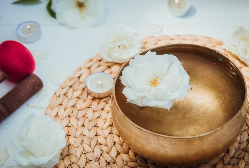 Hương hoa Dành Dành tạo không gian thư giãn như spa tại nhà