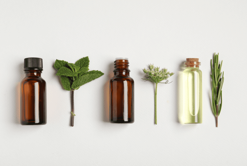 Mix tinh dầu khi thực hành buổi tối